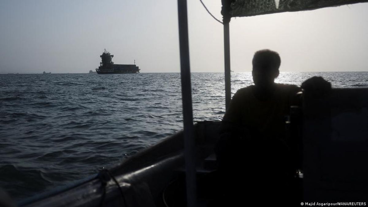 Can Iran replace sea trade with land routes?